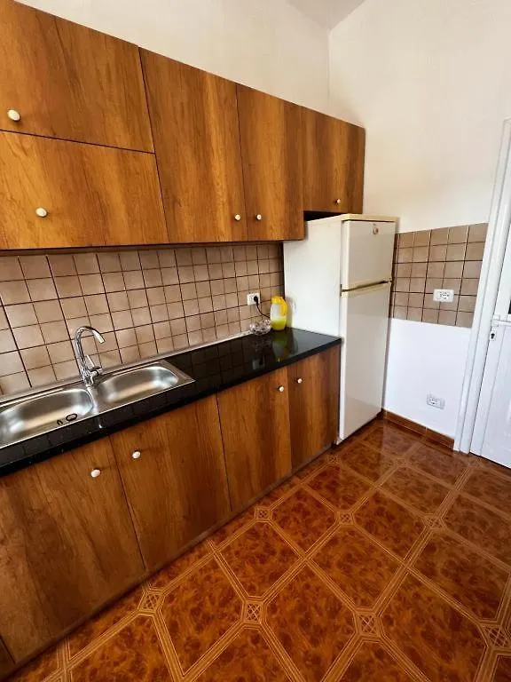 Emilios Traditional Villa Dhermi Apartment